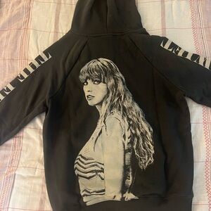 Taylor swift hoodie